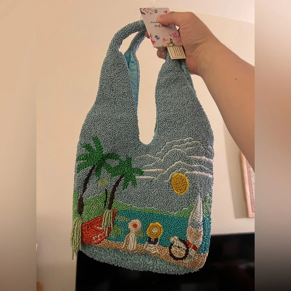 TikTok Viral Made In India Beaded Bag Beach Scene Purse Palm Tree Surf Board NWT - Picture 1 of 3